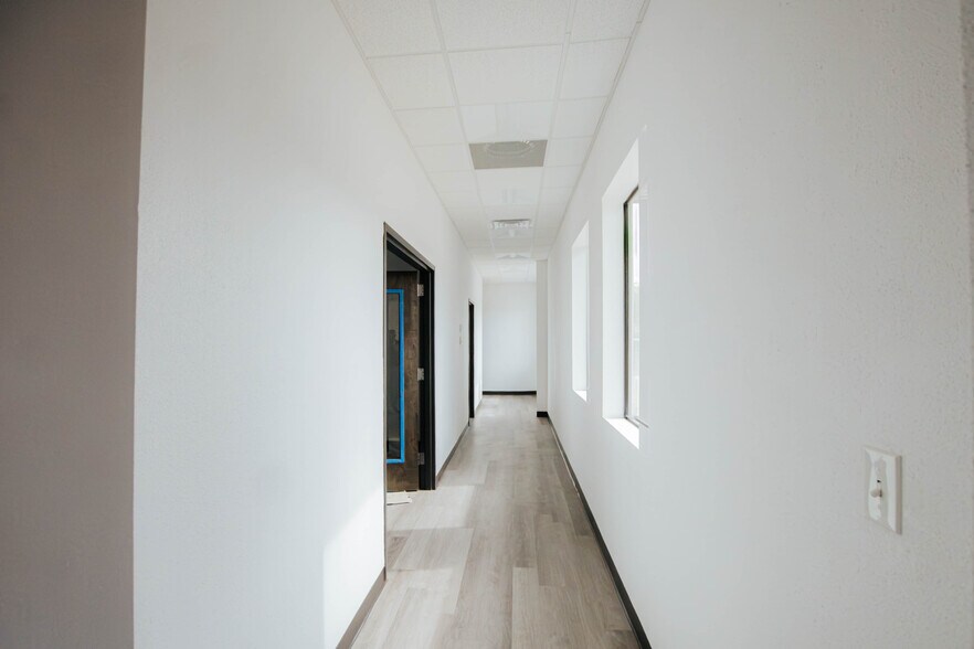 More Photos Of 160 Alto Mesa dr, El Paso Healthcare For Lease