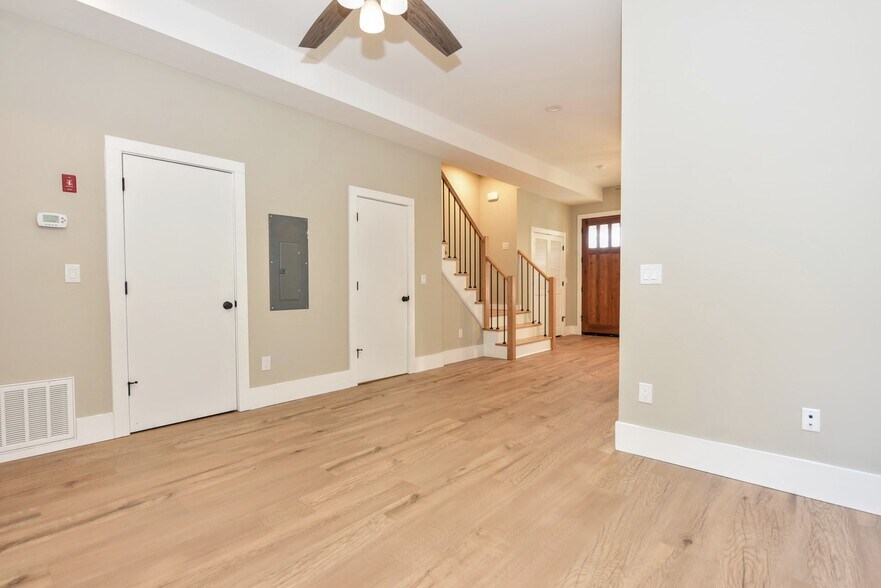 More Photos Of 127 Pine St, Wurtsboro Apartments For Sale