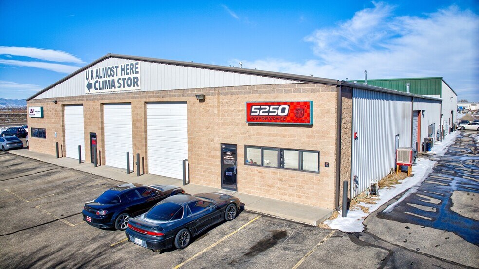 More Photos Of 3987-4001 S Valley Dr, Mead Distribution For Lease