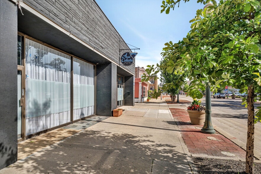 More Photos Of 307 N Chicago St, Joliet Storefront For Lease