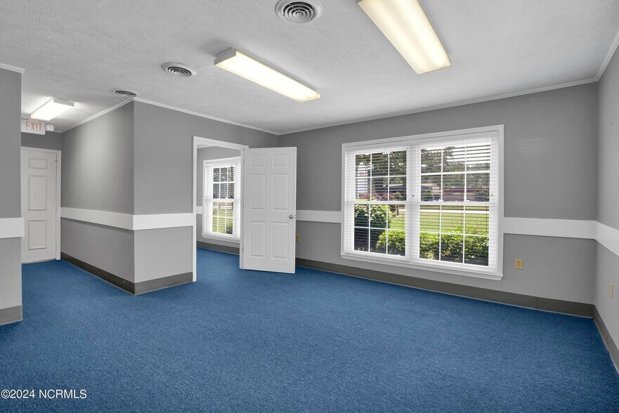 More Photos Of 333 Jefferson St, Whiteville Office For Sale