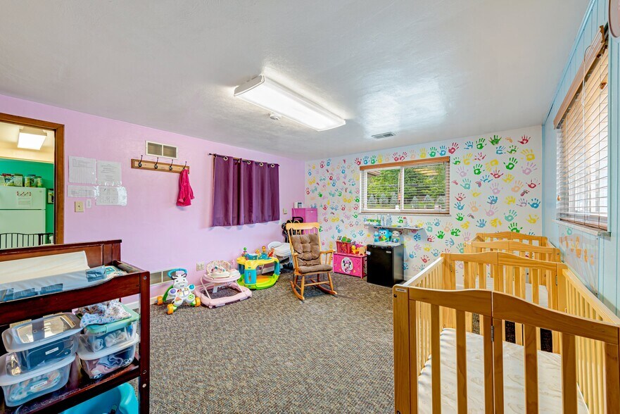 More Photos Of 2420 Greenock Buena Vista Rd, Mckeesport Daycare Center For Sale