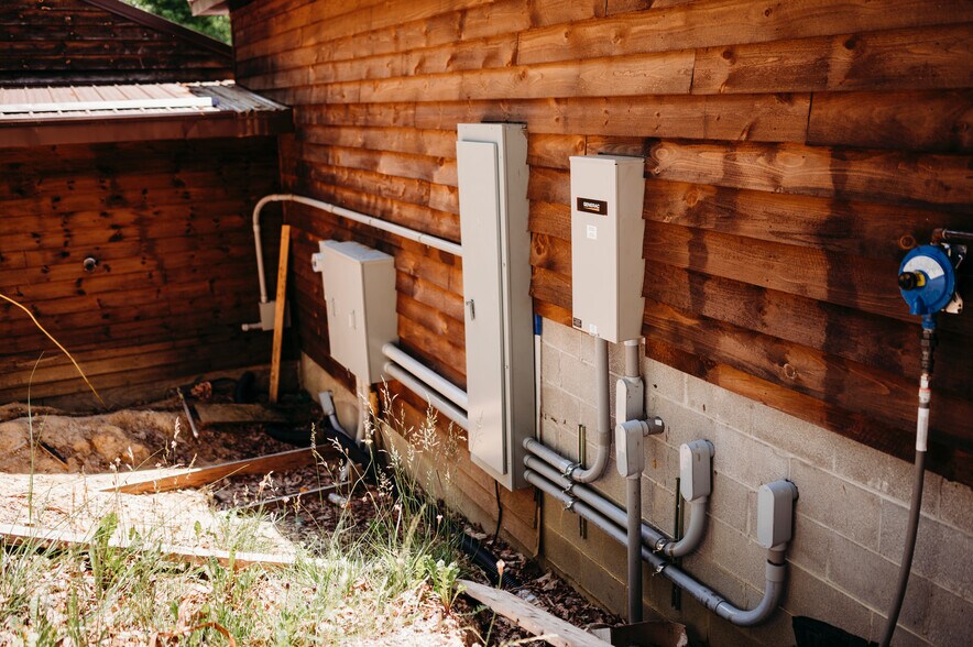 More Photos Of 16 Baby Back Pl, Pipestem Flex For Sale