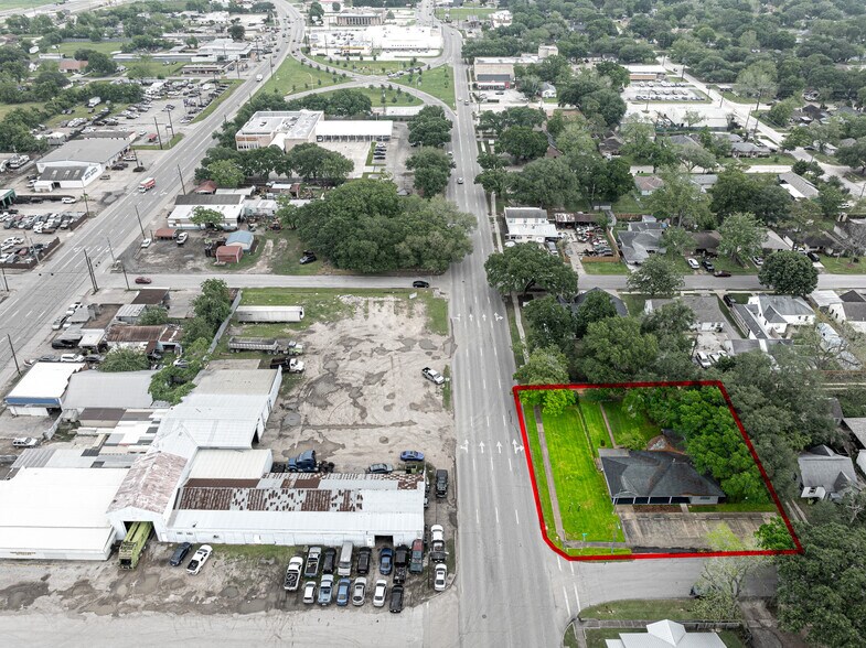 More Photos Of 1105 San Jacinto St, Rosenberg Office For Sale