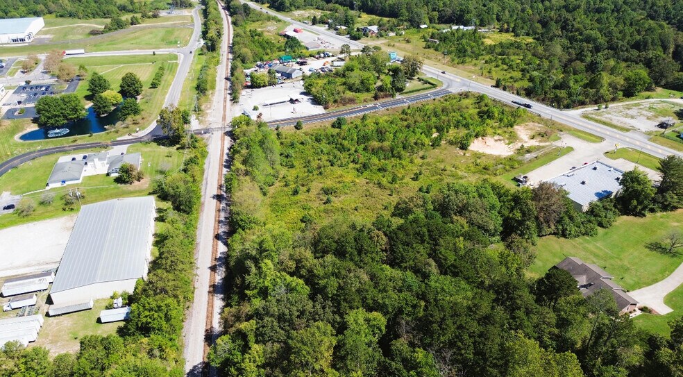 More Photos Of 5709 S US Highway 25, Lily Land For Sale