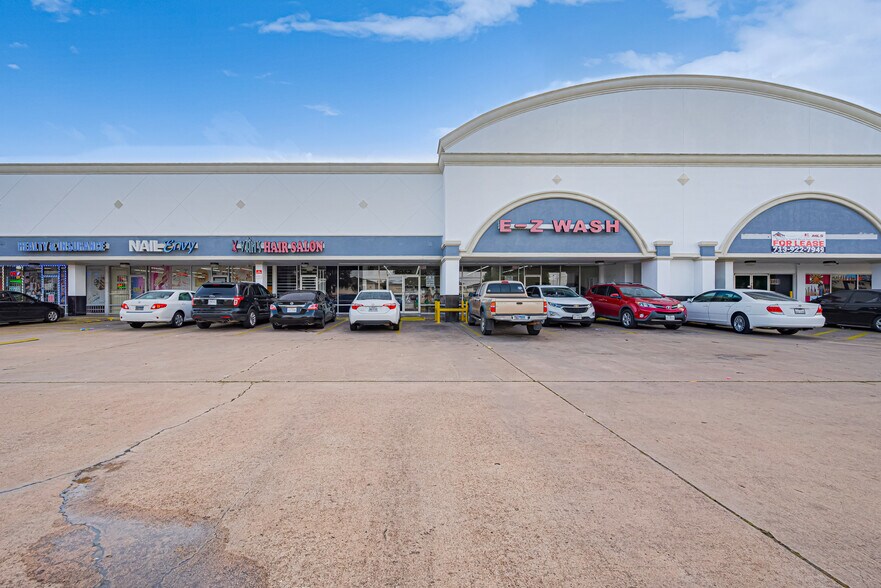 More Photos Of 8002-8138 Boone Rd, Houston Storefront For Sale