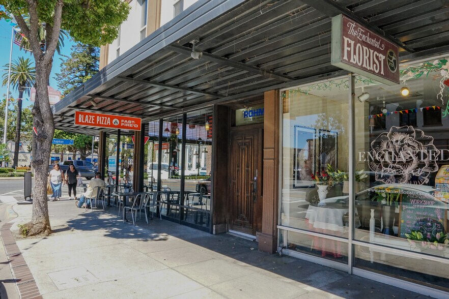 More Photos Of 26 Plaza Sq, Orange General Retail For Sale