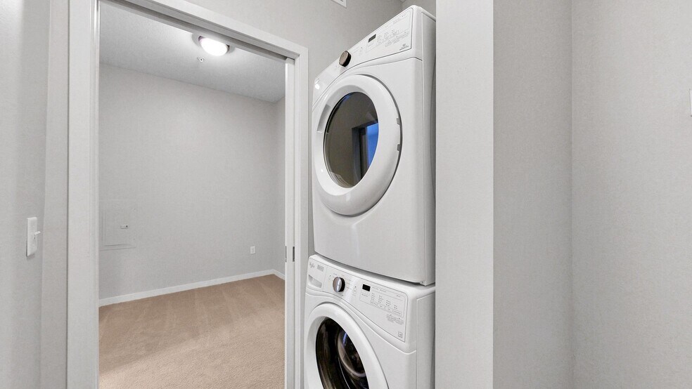 More Photos Of 1700 Plymouth Rd, Minnetonka Apartments For Lease