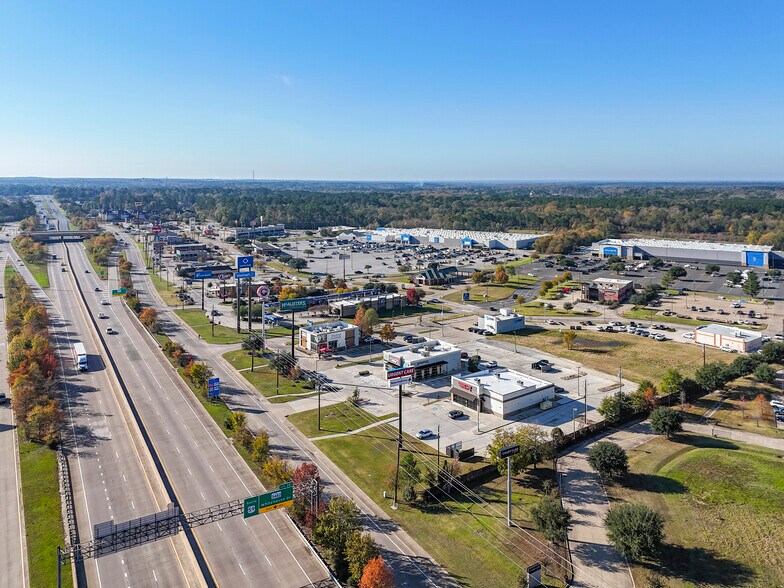 More Photos Of 2132 S 1st St, Lufkin Freestanding For Sale
