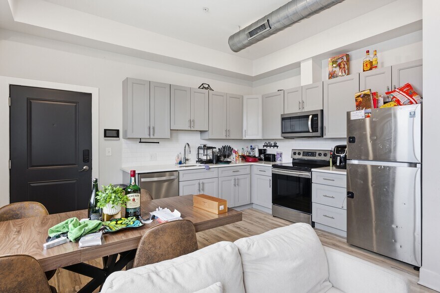 More Photos Of 121-127 W Cumberland St, Philadelphia Apartments For Sale