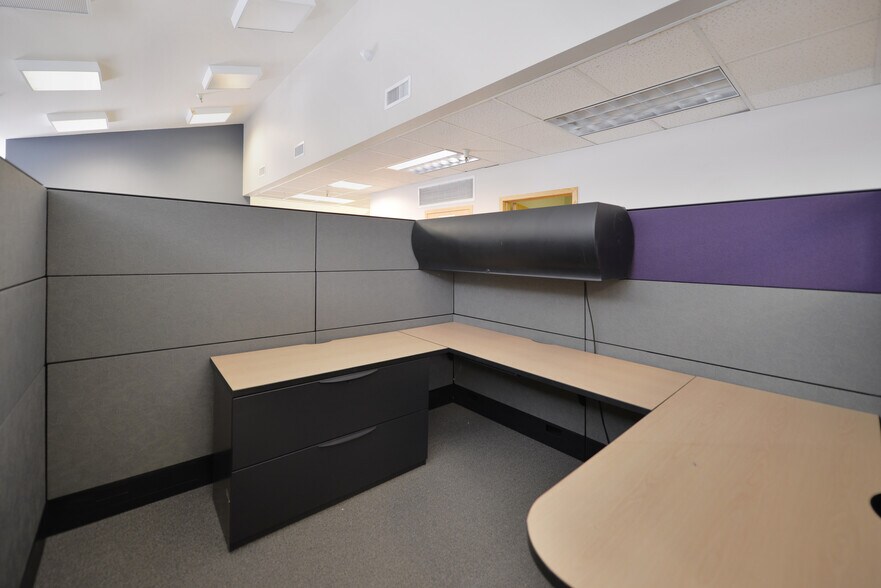 More Photos Of 724 Whalers Way, Fort Collins Office For Sale