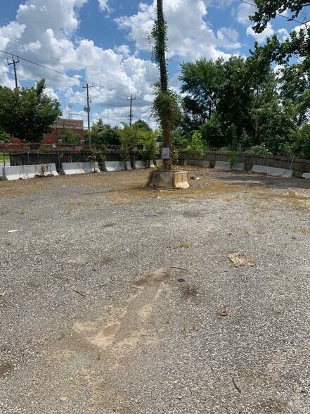 More Photos Of 711 Old Ritchie Rd, Capitol Heights Distribution For Lease