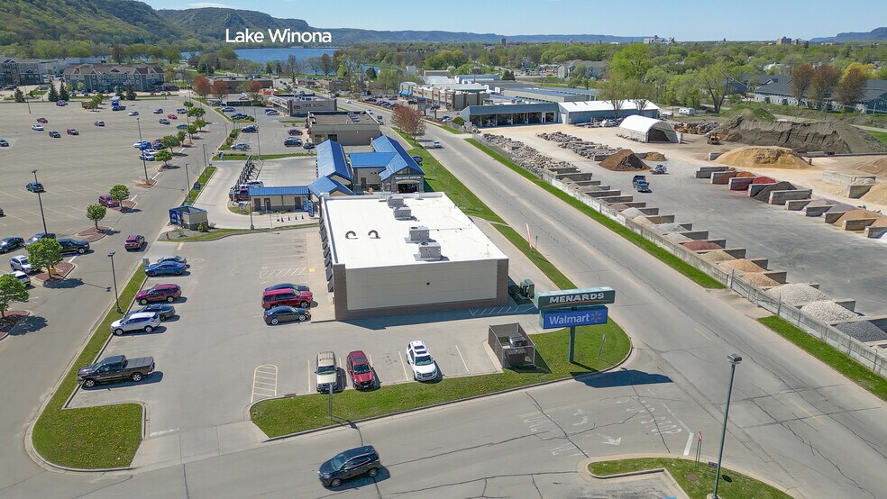 More Photos Of 1035 Frontenac Dr, Winona Storefront For Sale