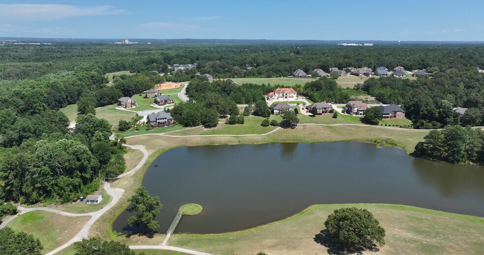 More Photos Of 128 Oakview Club Dr, Macon-Bibb Golf Course Driving Range For Sale