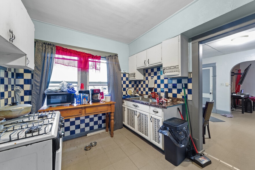 More Photos Of 3334 W 82nd St, Cleveland Apartments For Sale