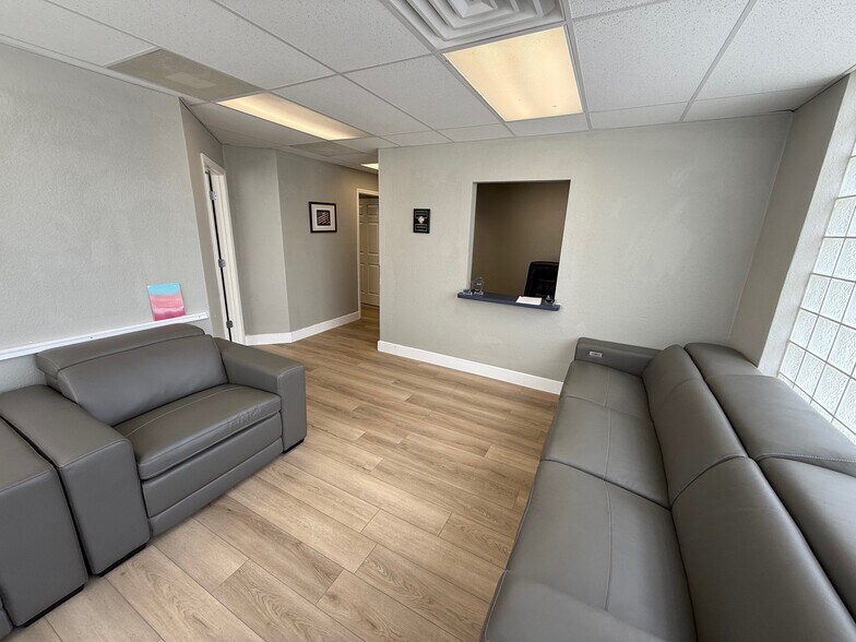 More Photos Of 101 E New Haven Ave, Melbourne Medical For Lease