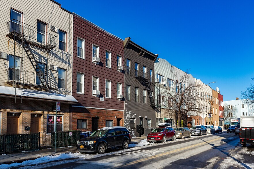 More Photos Of 515 Graham Ave, Brooklyn Apartments For Sale