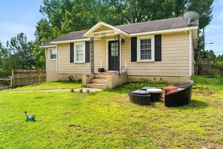 Primary Photo Of 528 Washington Ave NE, Marietta Office For Sale