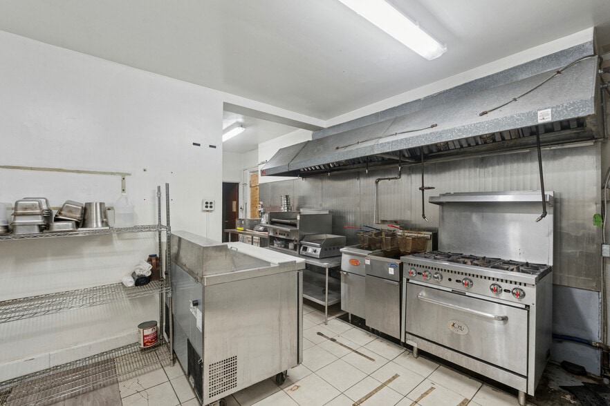 More Photos Of 4742-4744 Richmond St, Philadelphia Restaurant For Lease