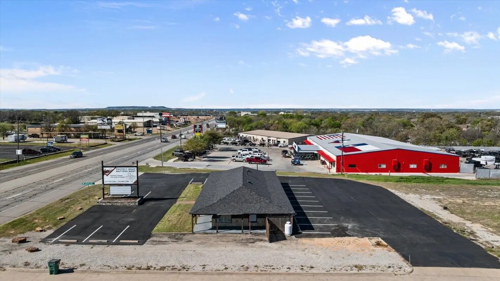 More Photos Of 4400 E Hwy 377, Granbury Office For Sale