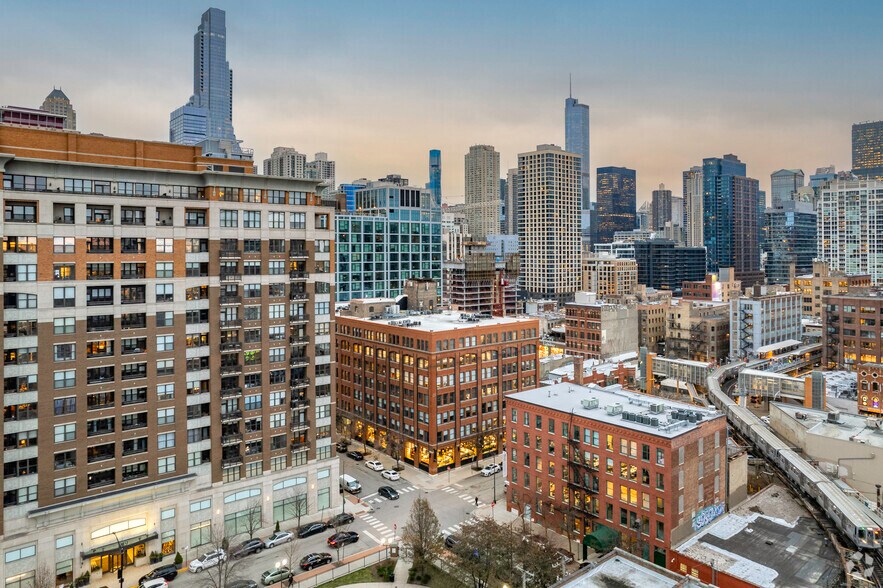 More Photos Of 213 W institute Pl, Chicago Loft Creative Space For Lease