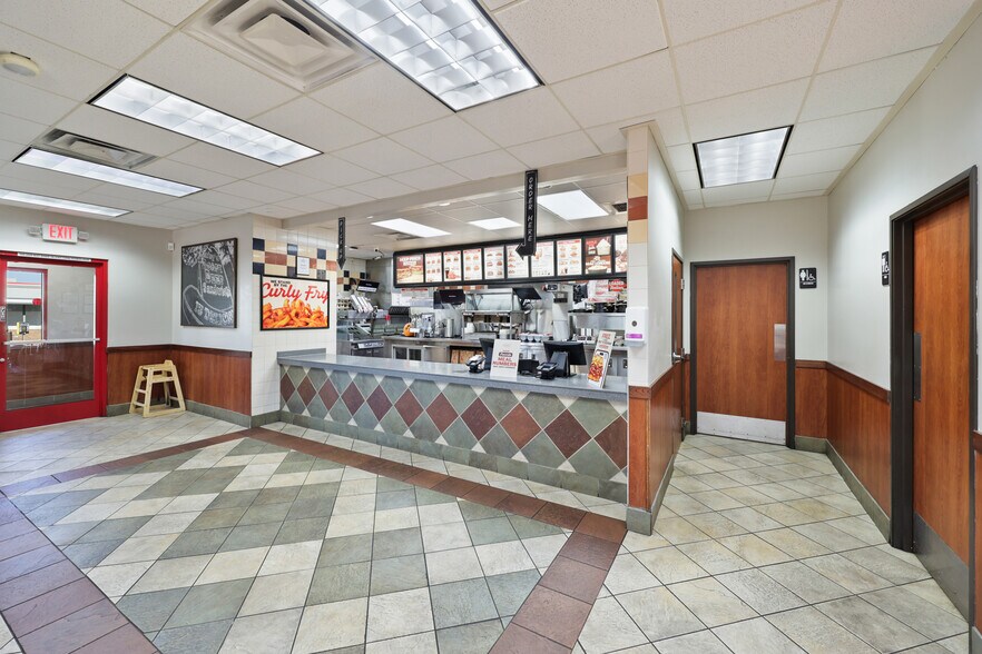 More Photos Of 310 S Boulder Hwy, Henderson Fast Food For Lease