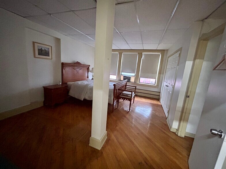 More Photos Of 20-34 Park Ave, Paterson Office For Sale