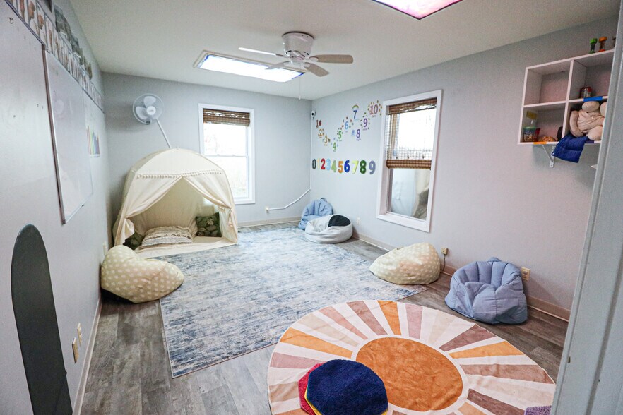 More Photos Of 4121 S Franklin St, Michigan City Office For Sale