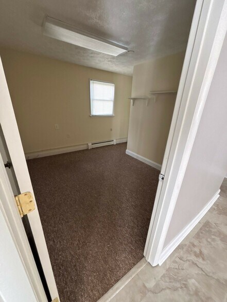 More Photos Of 5626 Southwestern Blvd, Arbutus Office For Lease