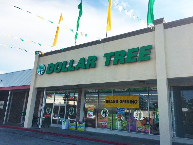 More Photos Of 730-872 N Main St, Vidor Unknown For Lease