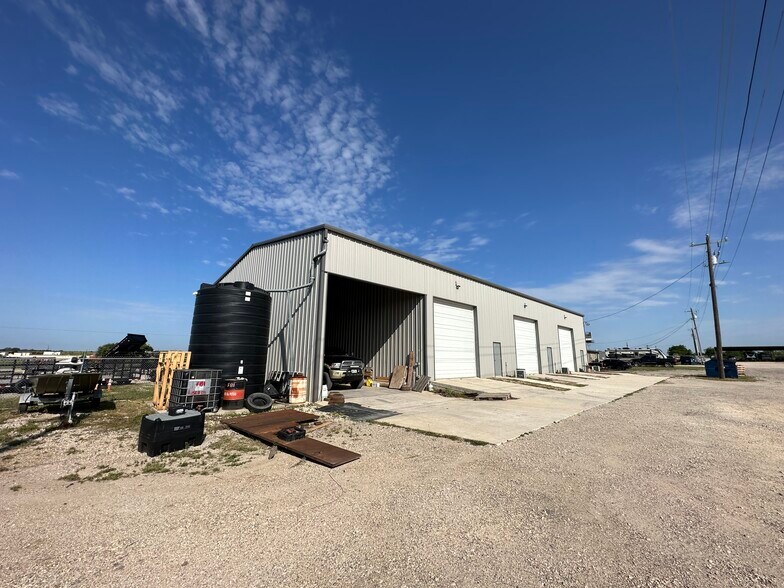 More Photos Of 9870 N Highway 183, Florence Office For Sale