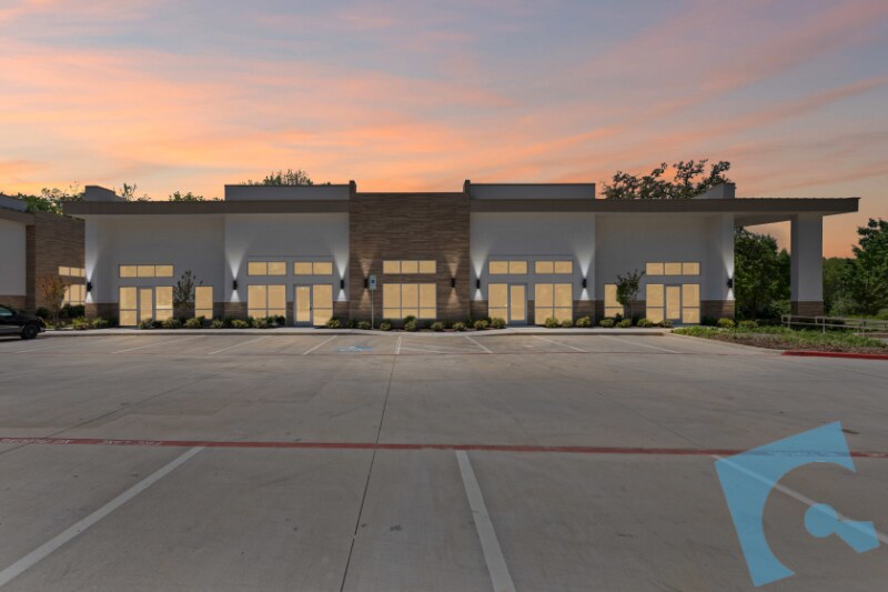 More Photos Of 1802 W Pleasant Ridge Rd, Arlington Medical For Sale