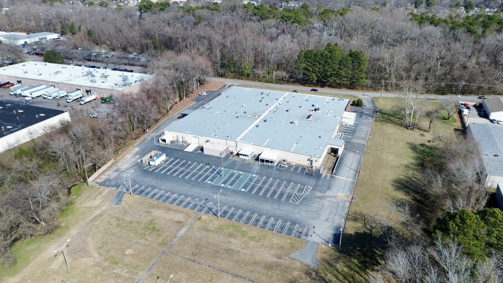 More Photos Of 2210 Paramont Ave, Chesapeake Manufacturing For Sale