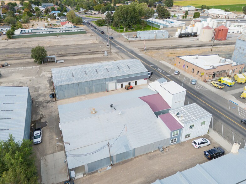Primary Photo Of 319 Main St N, Kimberly Warehouse For Sale