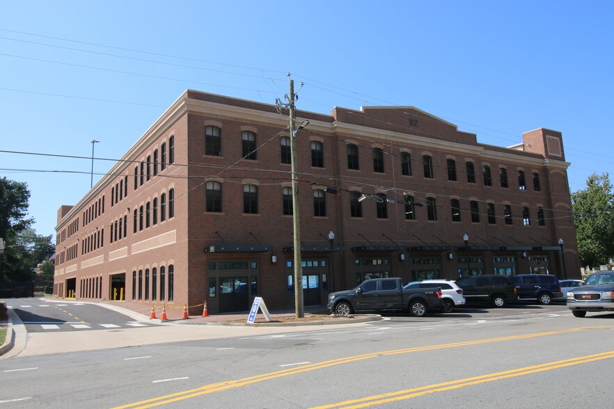 More Photos Of 92 Milton Ave, Alpharetta General Retail For Sale