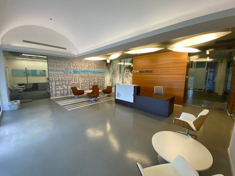 More Photos Of 1100 Old Ellis Rd, Roswell Loft Creative Space For Lease