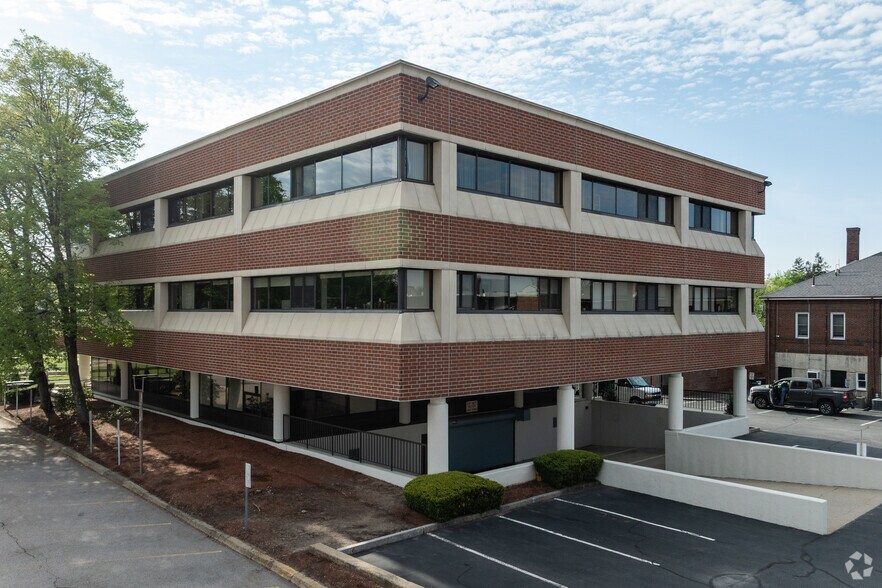 More Photos Of 20 Pickering St, Needham Office For Lease