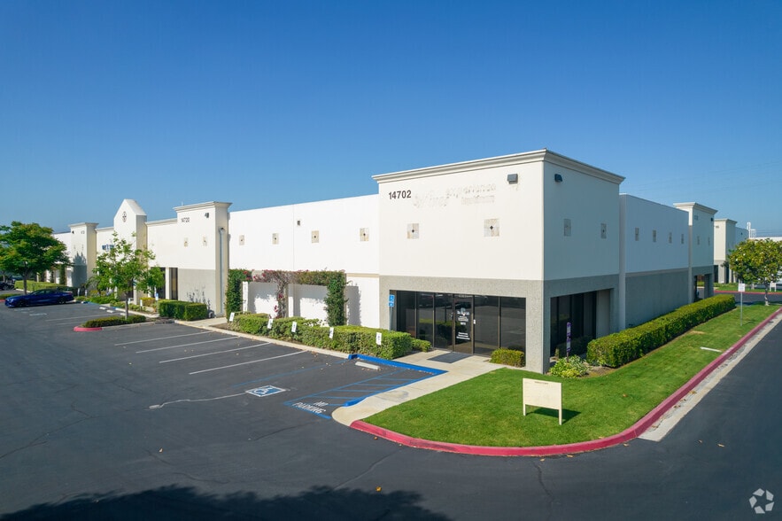 More Photos Of 14702-14738 Central Ave, Chino Warehouse For Lease