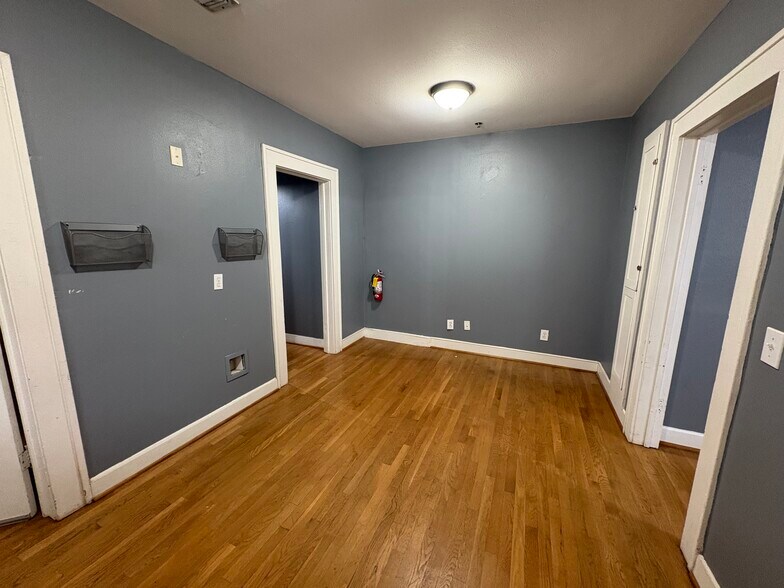 More Photos Of 106 S Church St, McKinney Loft Creative Space For Lease
