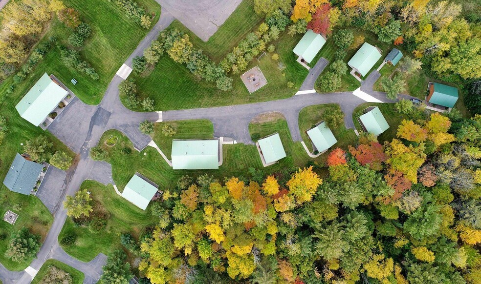 More Photos Of 84790 State Highway 13 S, Bayfield Hotel For Sale