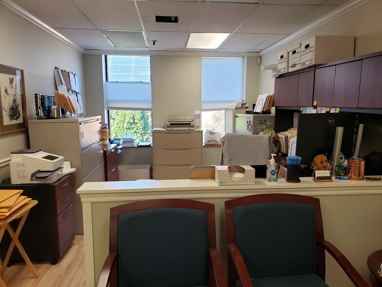 More Photos Of 6-10 University Dr, Amherst Unknown For Lease