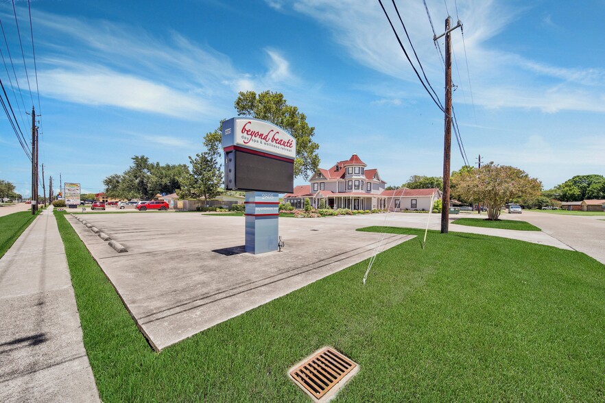 Primary Photo Of 2805 Center St, Deer Park Storefront Retail Office For Sale