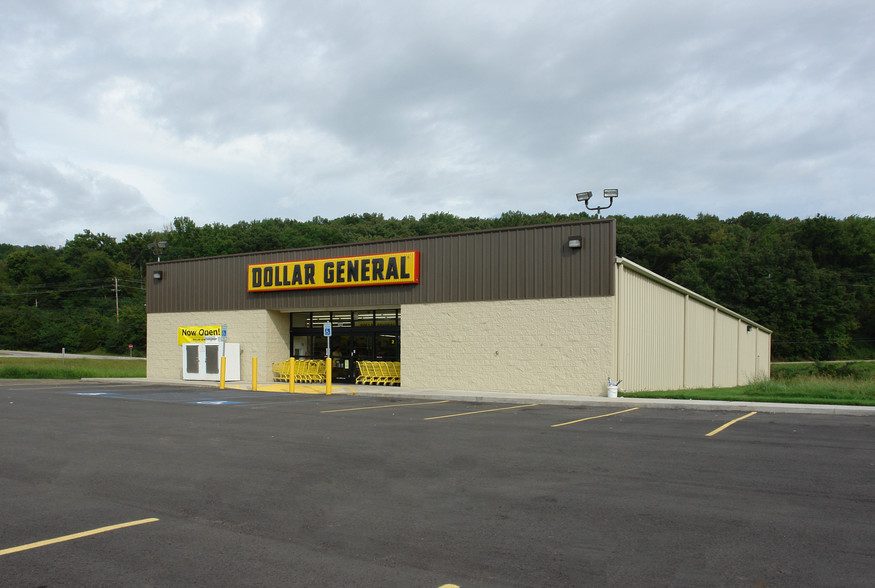 Primary Photo Of 100 N Fry St, Yates Center Storefront For Sale