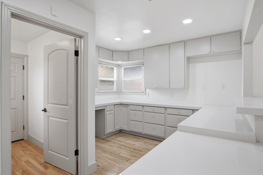 More Photos Of 2250 Colorado Ave, Turlock Healthcare For Sale