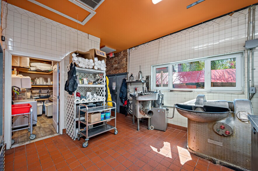 More Photos Of 1995 E Bay Dr, Largo Restaurant For Sale