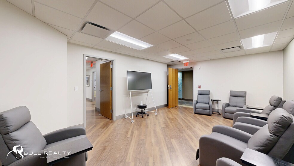 More Photos Of 2550 Windy Hill Rd SE, Marietta Medical For Lease