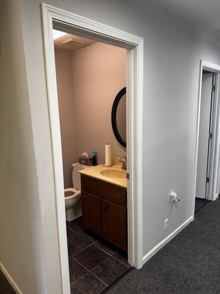 More Photos Of 506 N Maguire St, Warrensburg Office For Sale