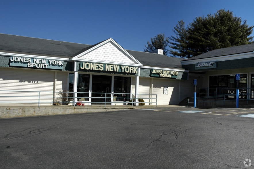 More Photos Of 318 Us Route 1, Kittery General Retail For Lease