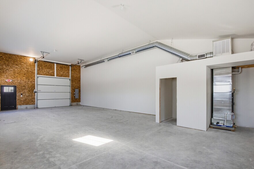 More Photos Of 300 Exeter Rd, Hampton Industrial For Sale