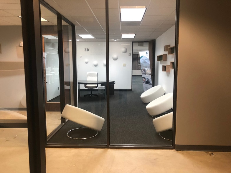 More Photos Of 16800 Imperial Valley Dr, Houston Office For Lease